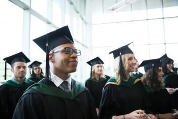 קוד לבוש לסיום תיכון