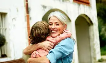 Faire le deuil de la mort d'une grand-mère : 25 citations pour vous aider à guérir