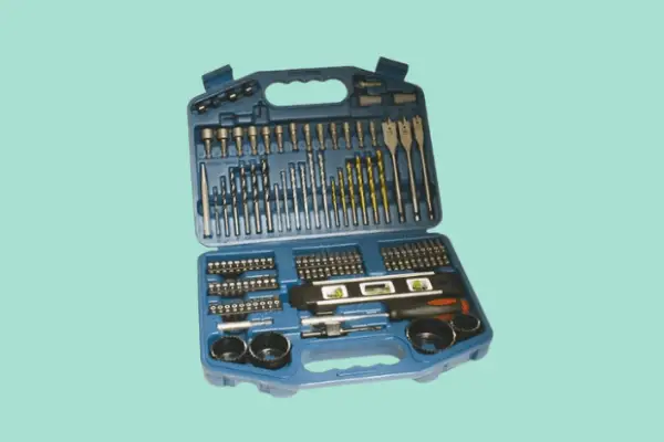 Makita 101 piece straight shank accessory set