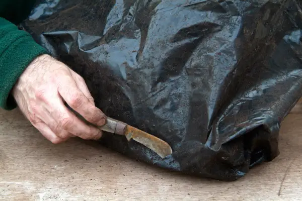 Adding drainage slits to the bag