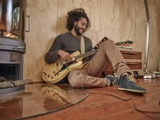 היכן למצוא רצועות גיבוי לגיטרה