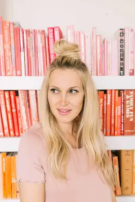 TOUSLED 탑 매듭 튜토리얼