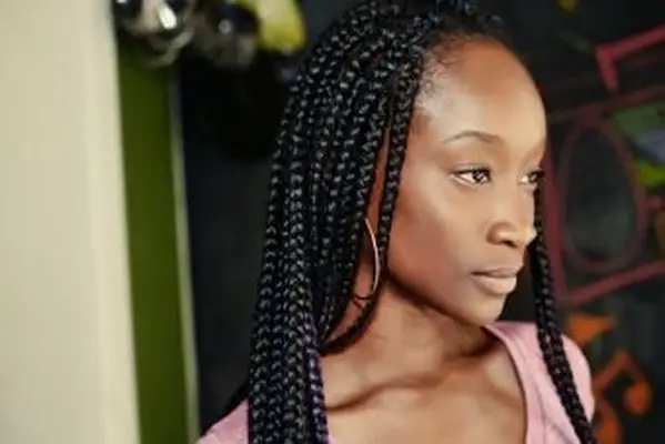 https://cf.ltkcdn.net/hair/images/slide/217186-704x469-Box-Braids.webp