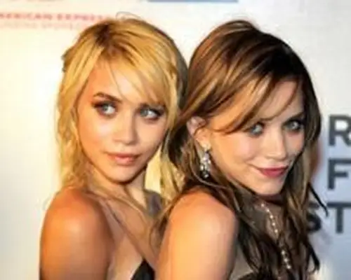 ハート型の顔のヘアスタイル