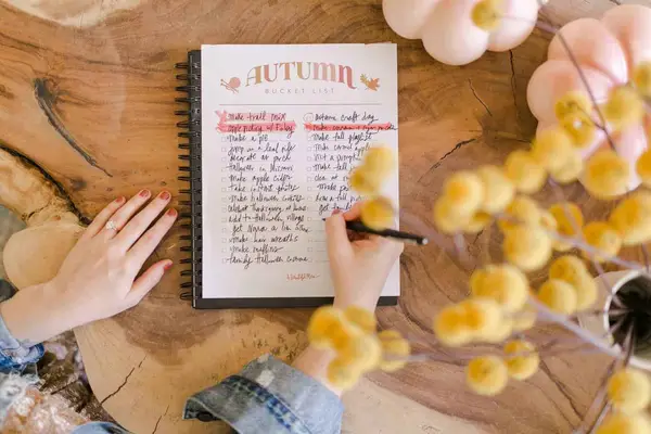 Elsie's Autumn Bucket List