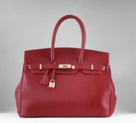 červená dizajnová taška