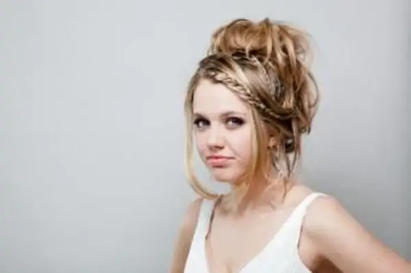 Messy-up-do.webp