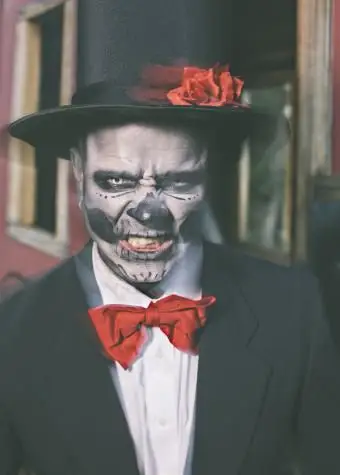 תחפושת וודו למרדי גרא