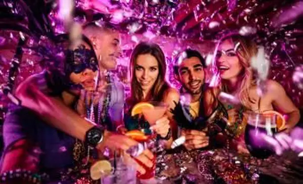 רעיונות למסיבות מארדי גרא מנושאים לתלבושות