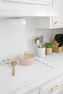 Laura's Kitchen Tour (Part 2!)