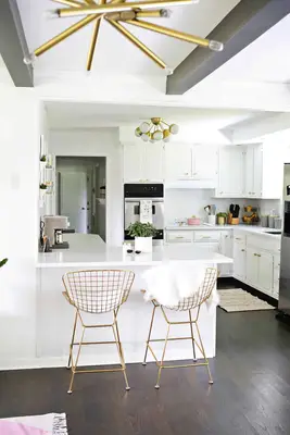 Laura's Kitchen Tour (Part 2!)