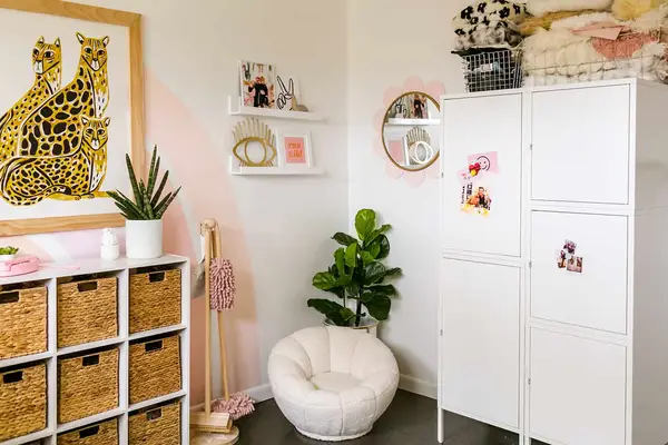 How I Share My Office/Craft Space With My Toddler