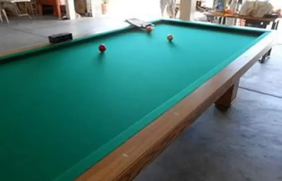 Tavolo da biliardo da 9 piedi in massello di quercia realizzato da Golden West da Billiard Wholesale