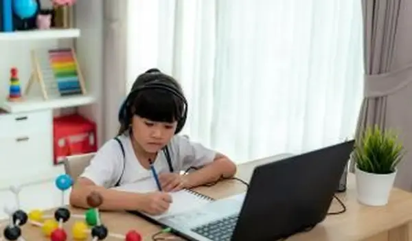 homeschool 하 고 소녀