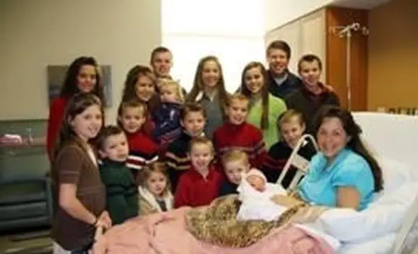 Duggar 가족의 과거와 현재