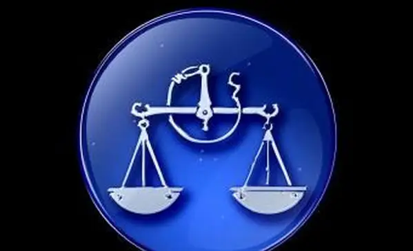 https://cf.ltkcdn.net/horoscopes/images/slide/172232-850x567-Zodiac-Libra.webp