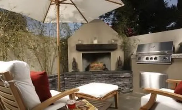 So bauen Sie einen Außenkamin