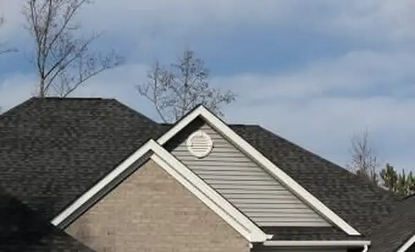 屋根裏の換気を改善する方法