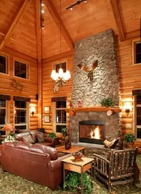 18 idee di design uniche per decorare pareti alte