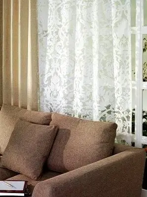 Zdvojené záclonové tyče