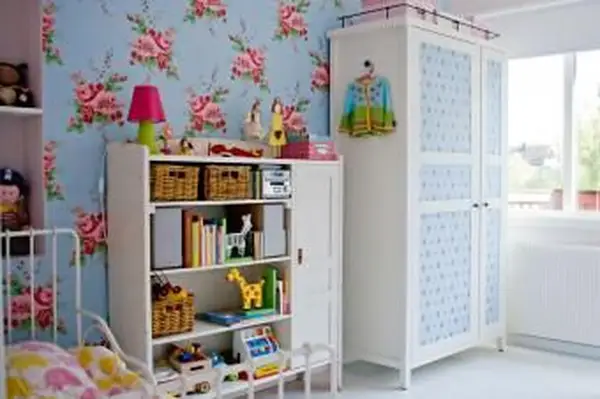 armário com papel contato