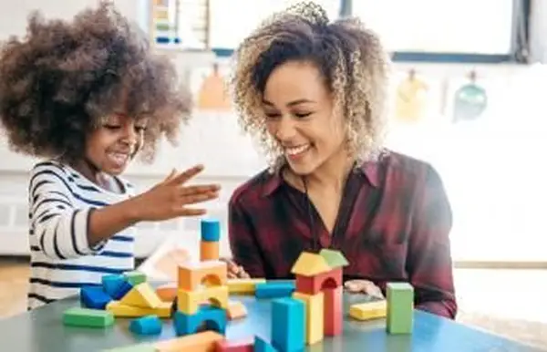 budovanie miest spolu