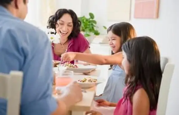 5 jeux de table amusants pour les enfants
