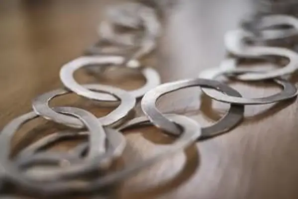 Chaîne en aluminium