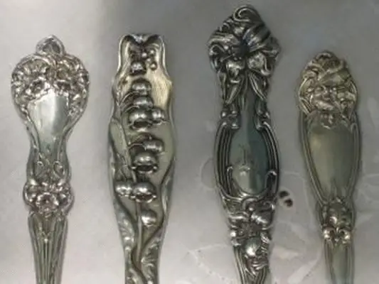Modelli di posate antiche