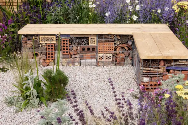 Wildlife-friendly gabions used to make a patio seating area. Paul Debois