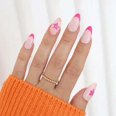 summer starfish nails