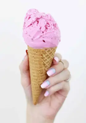 Înghețată ombre mani bricolaj