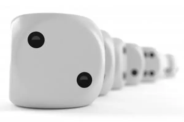 ダウンロードなしでYahtzeeをオンラインで無料でプレイする場所