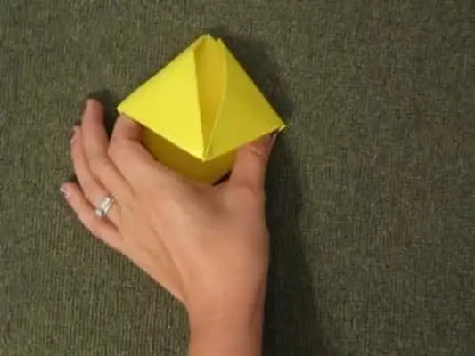 https://cf.ltkcdn.net/origami/images/slide/143446-629x472r1-BoatSlide12.webp