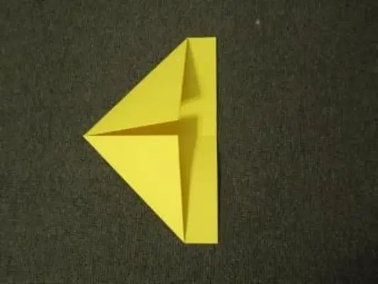https://cf.ltkcdn.net/origami/images/slide/143439-850x638r1-BoatSlide5.webp