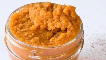 Verbrauchen Sie Ihre übrig gebliebene Kürbiskuchenfüllung mit diesen Rezepten