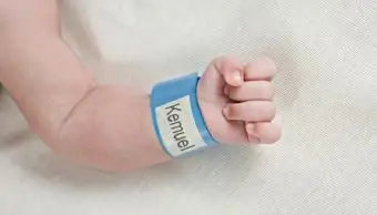 아기의 병원 ID 팔찌