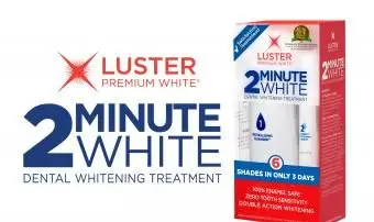 Revisão de branqueamento de dentes com brilho