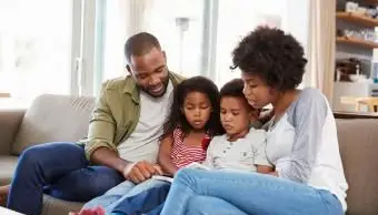 実生活のための家族の家のルール