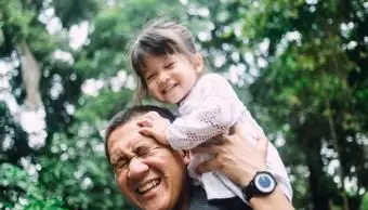 家族における父親の役割：今日と過去