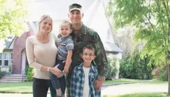 יתרונות וחסרונות של הצטרפות לצבא עם משפחה