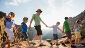 손을 잡고 가족 휴가