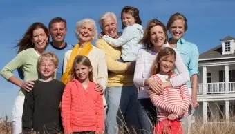 웃는 가족 초상화