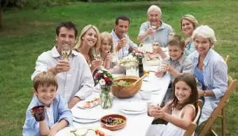 가족 저녁 식사 초상화