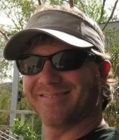 Vonkajšie vzťahy pre problémových dospievajúcich: Rozhovor so Sethom Rugglesom