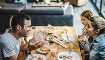 10 características insalubres de uma família disfuncional