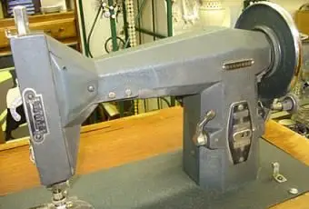 Stare maszyny do szycia Kenmore