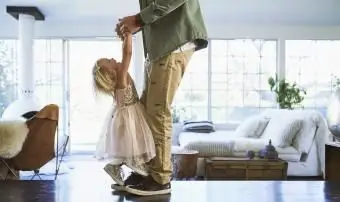 15 Vater-Tochter-Bindungsideen, die Wirkung zeigen