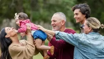 famiglia plurigenerazionale