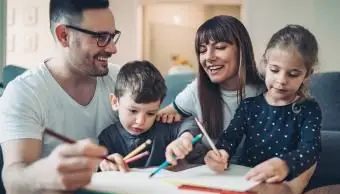 rodinné omaľovánky dokopy